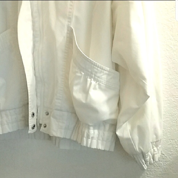 VINTAGE INTERNATIONAL SCENE 90's white jacket 12 - Picture 8 of 8